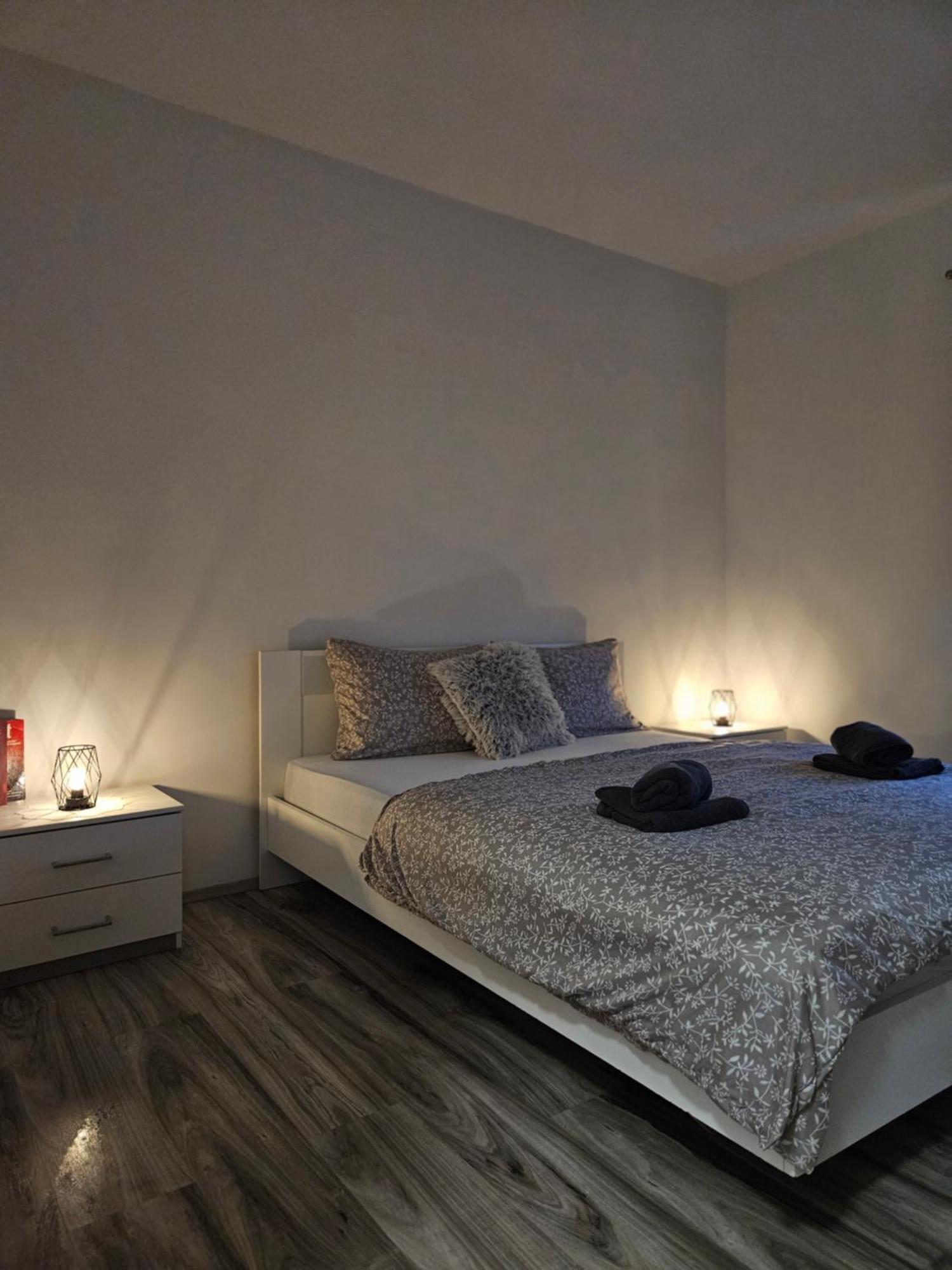 Apartman Smit อูมัค ภายนอก รูปภาพ